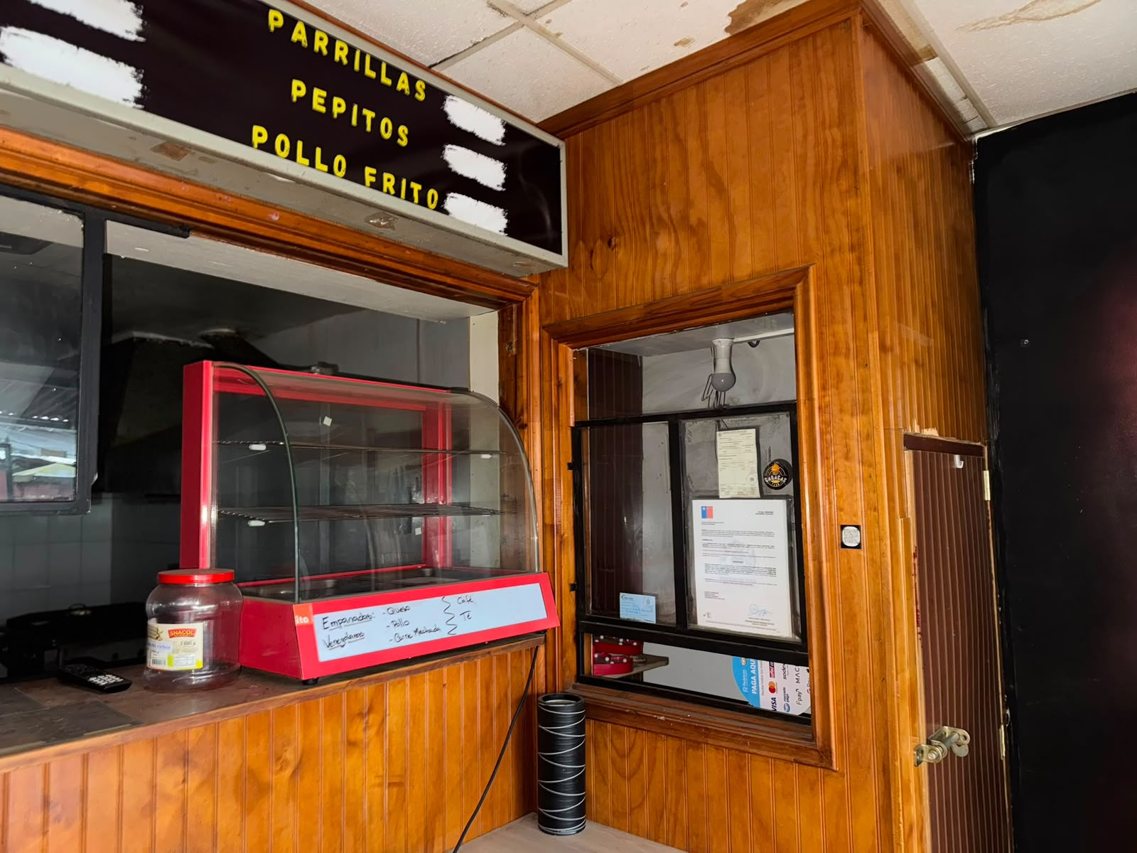 Se vende derecho de Llaves en Viña del Mar /Local de Comida Equipado  Patente al dia