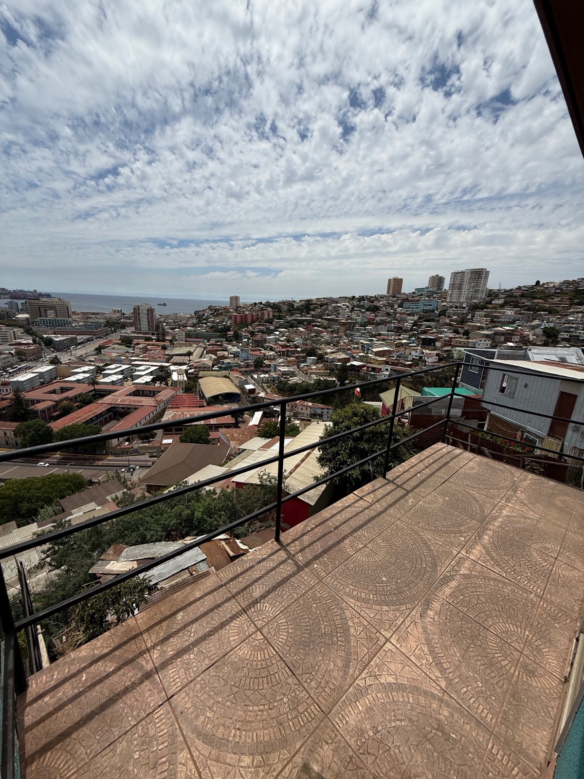 Gran propiedad con tres casas en Cerro Ramaditas, Valparaíso
