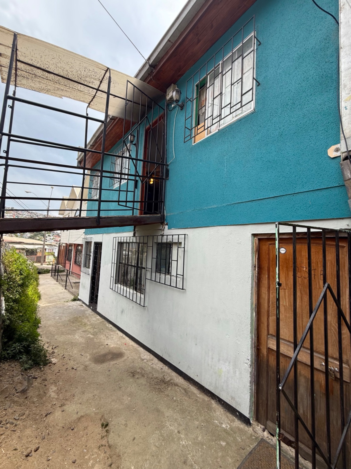 Gran propiedad con tres casas en Cerro Ramaditas, Valparaíso