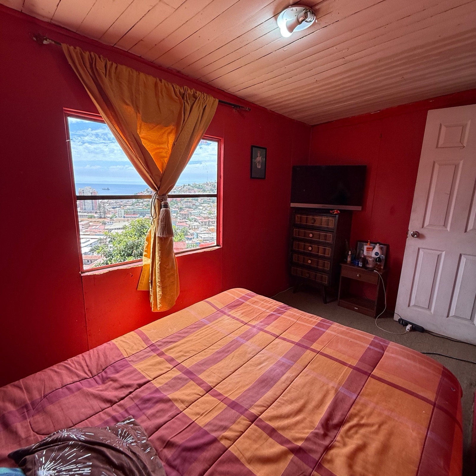Gran propiedad con tres casas en Cerro Ramaditas, Valparaíso