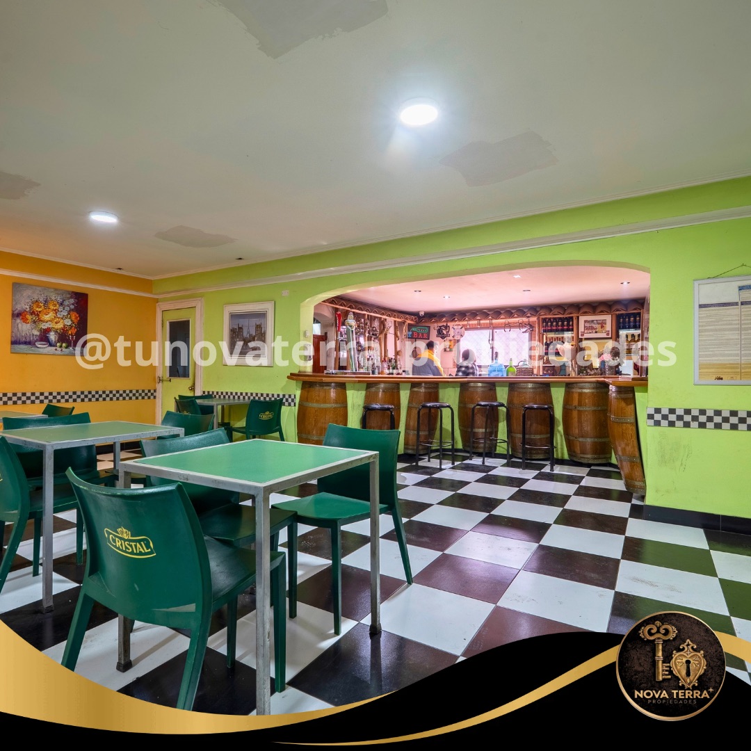 Restaurante, salón de eventos y casa habitacional en Peñalolén