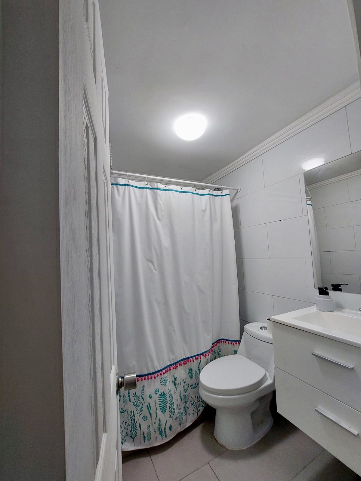 Casa en condominio con vista al mar en Cerro Los Placeres