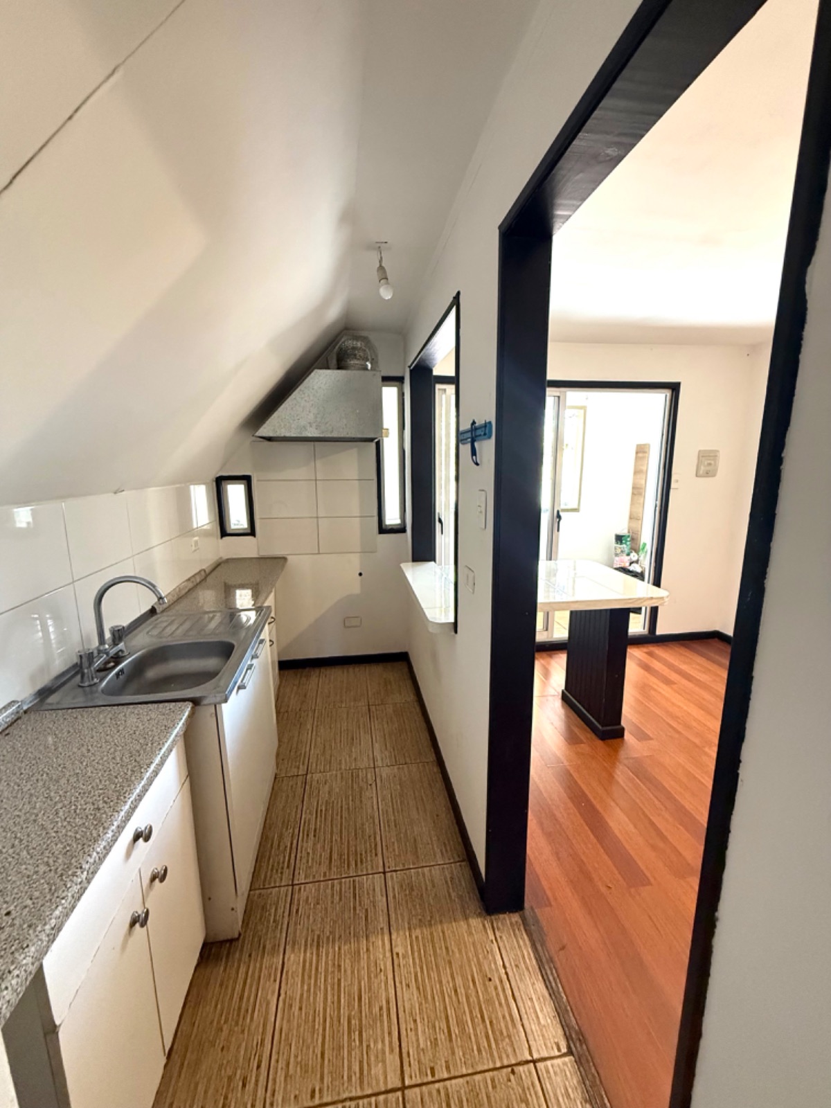Departamento 1 dormitorio a pasos del Metro Rojas Magallanes