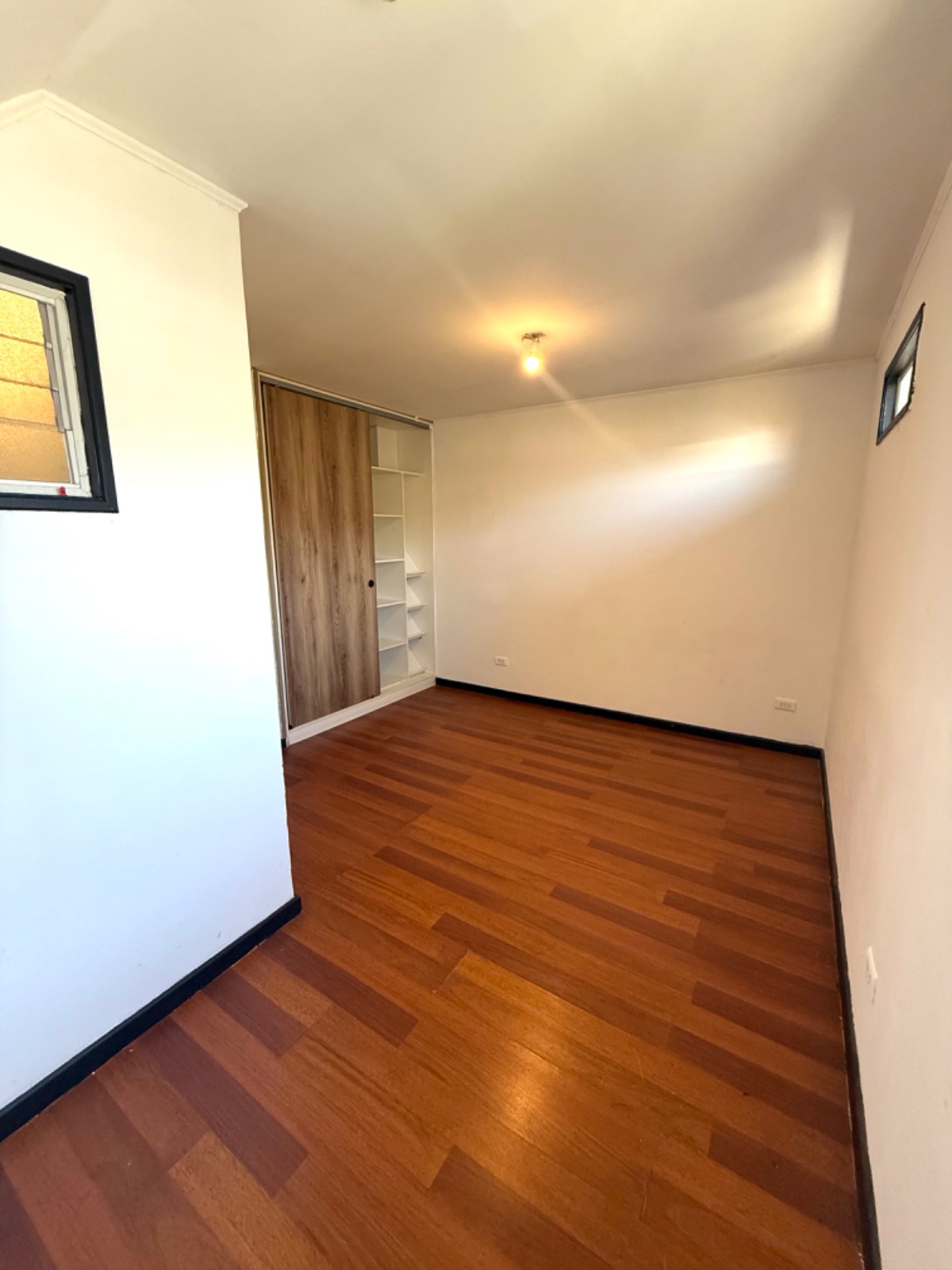 Departamento 1 dormitorio a pasos del Metro Rojas Magallanes
