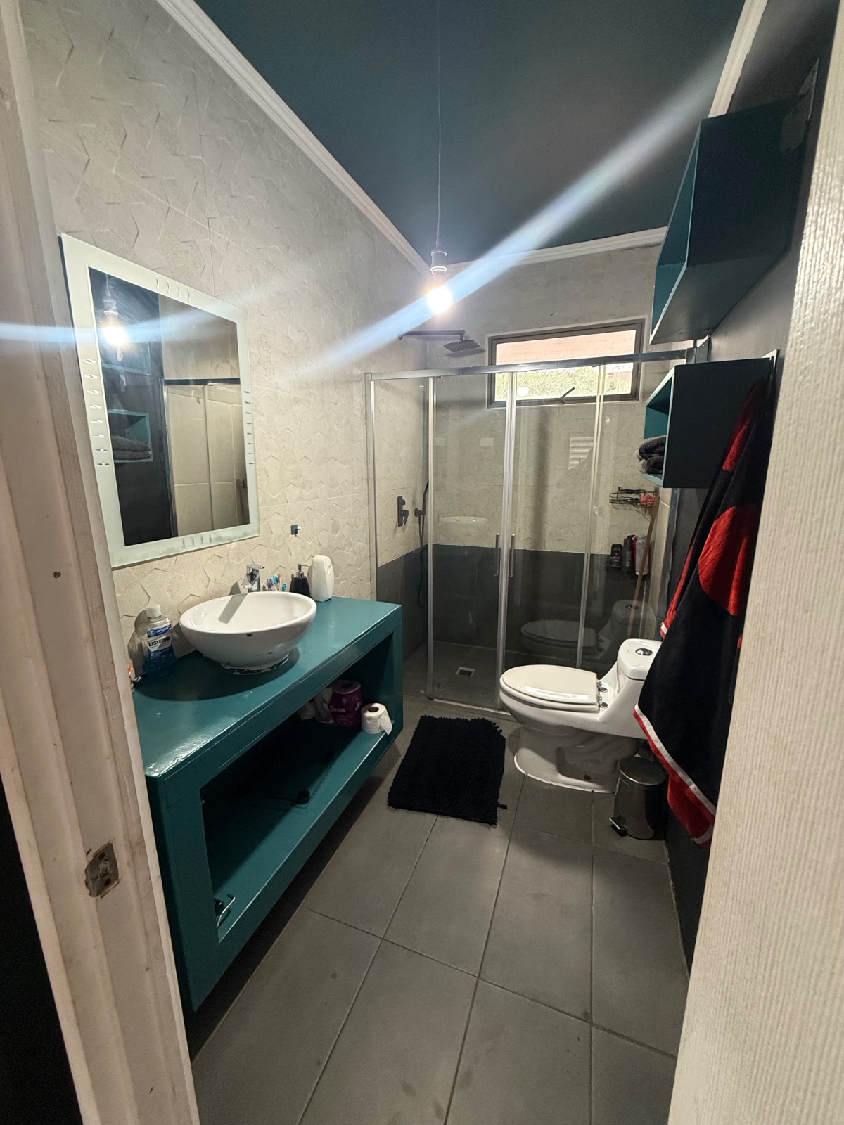 Parcela en venta en Quintero con 2 cabañas, tinaja y piscina